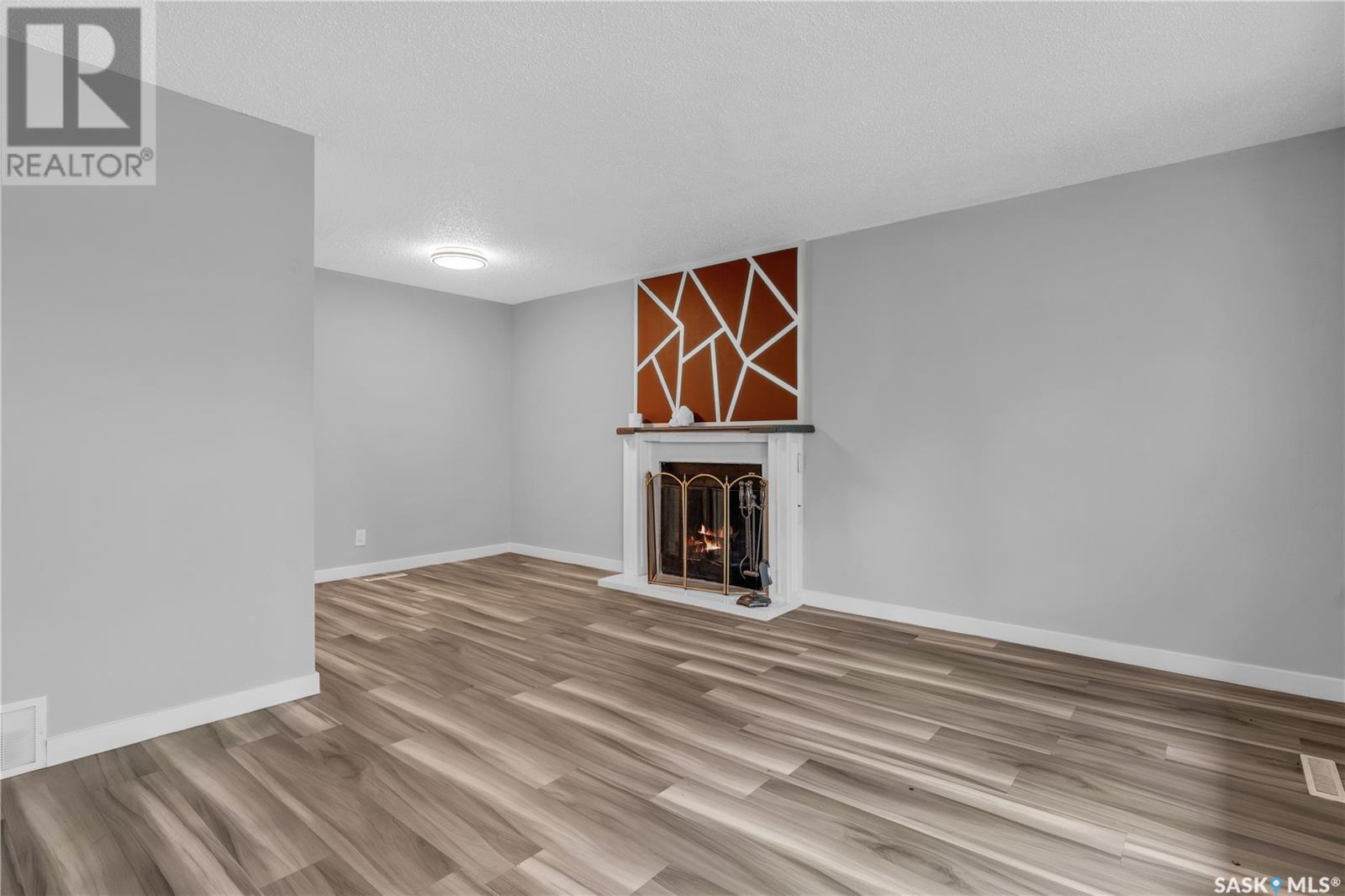 Single Family House Bungalow for Sale in  E AVENUE N Saskatoon 