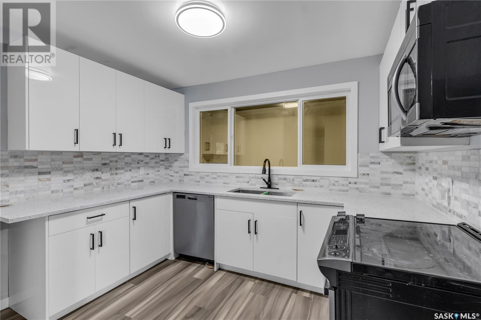 Single Family House Bungalow for Sale in  E AVENUE N Saskatoon 