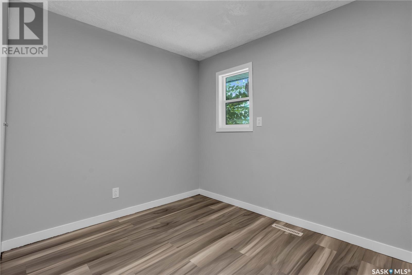 Single Family House Bungalow for Sale in  E AVENUE N Saskatoon 