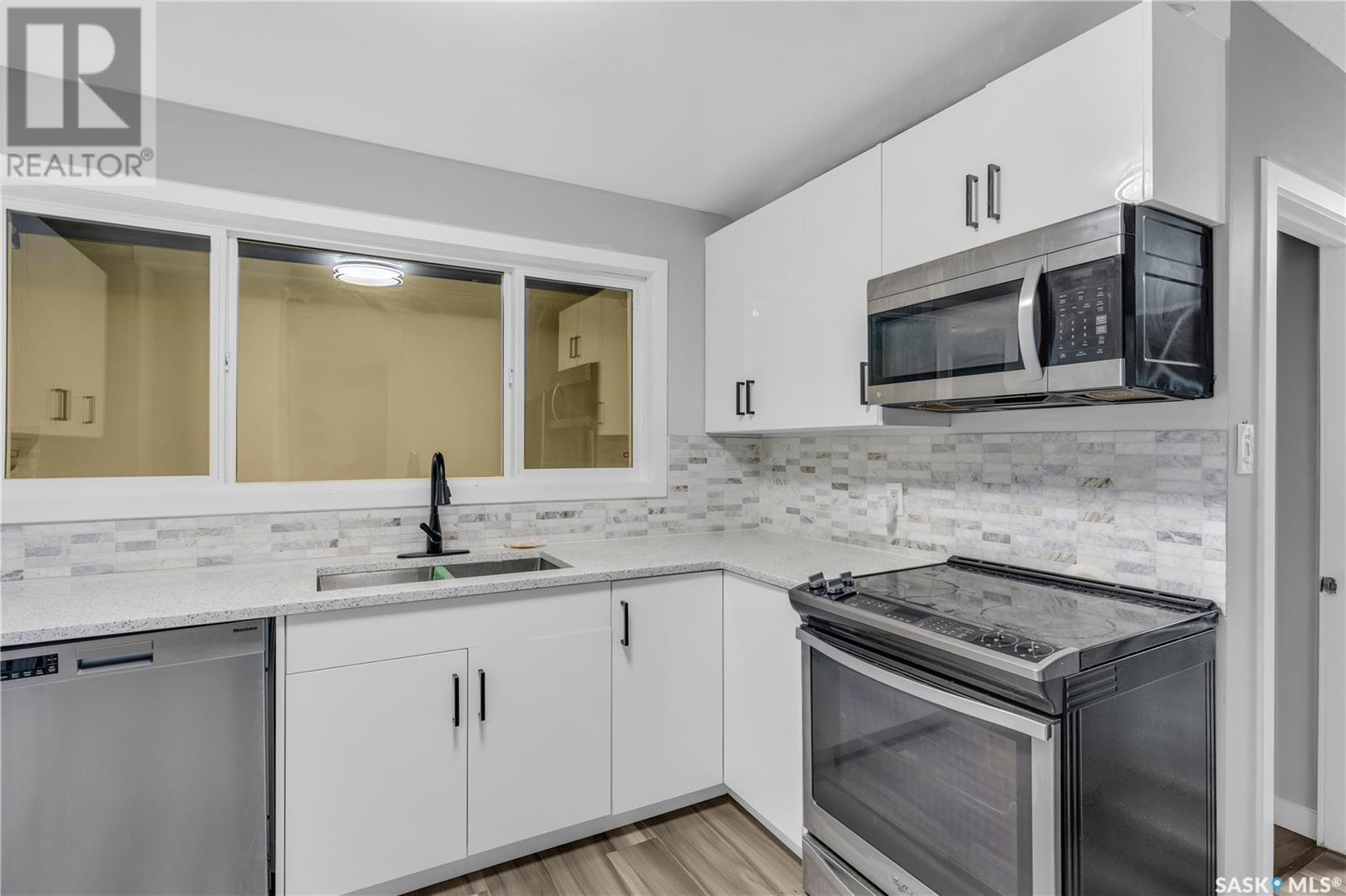 Single Family House Bungalow for Sale in  E AVENUE N Saskatoon 