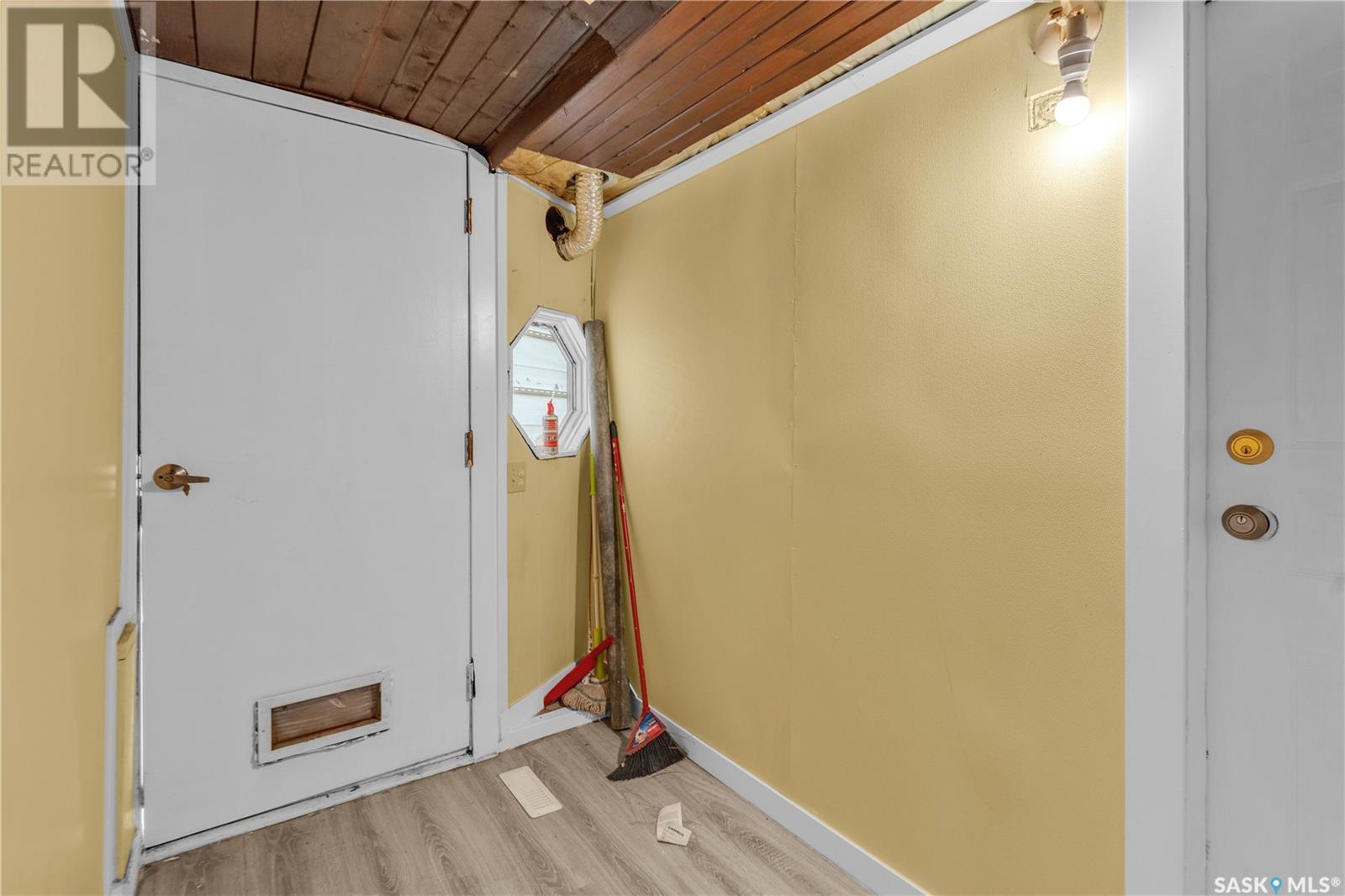 Single Family House Bungalow for Sale in  E AVENUE N Saskatoon 