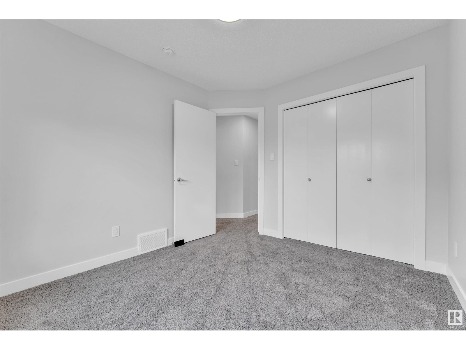 Photo 30 of 23 1051 Graydon Hill Bv Sw, Edmonton AB