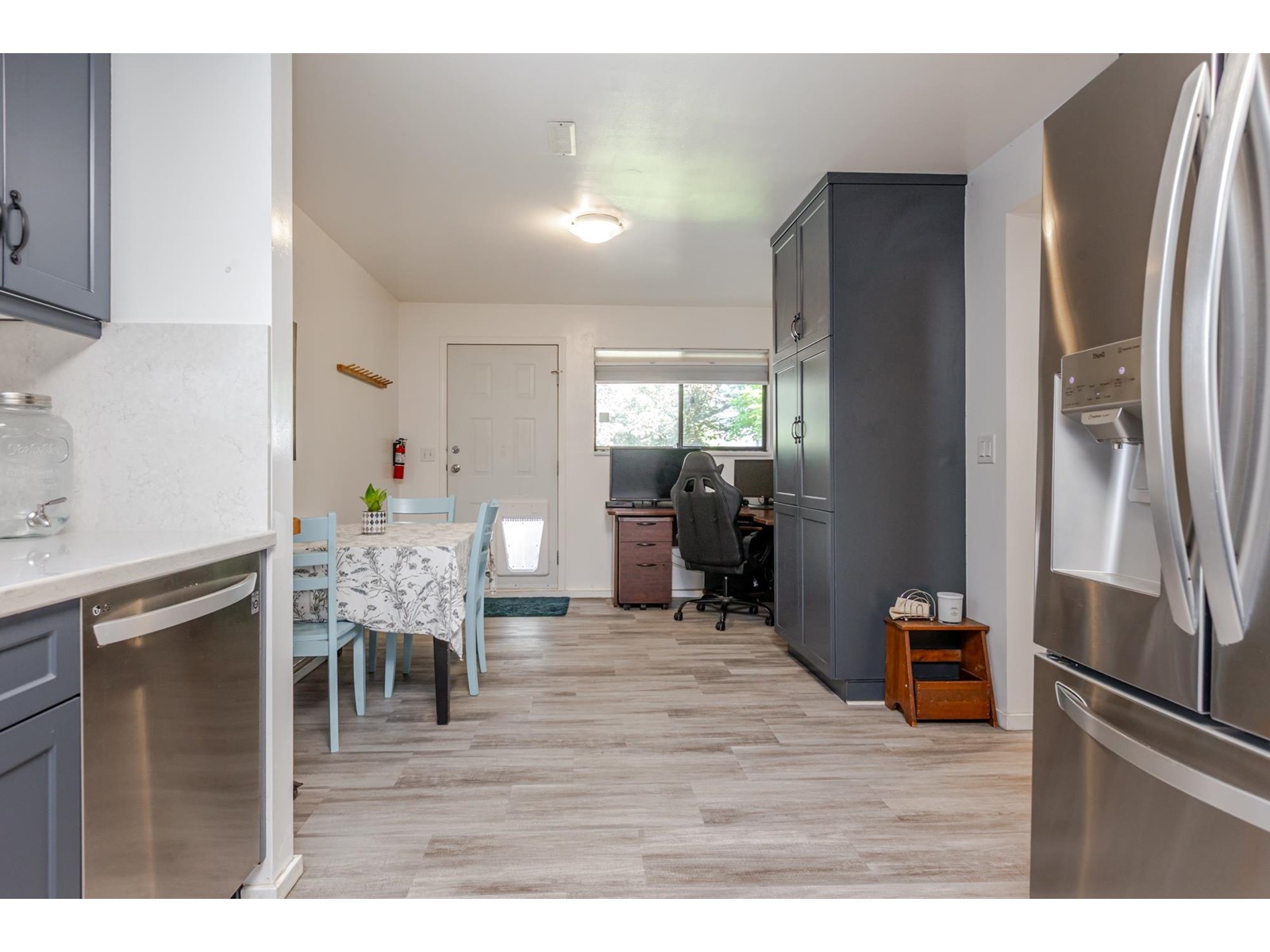 Photo 4 of 6640 133 Street, Surrey BC