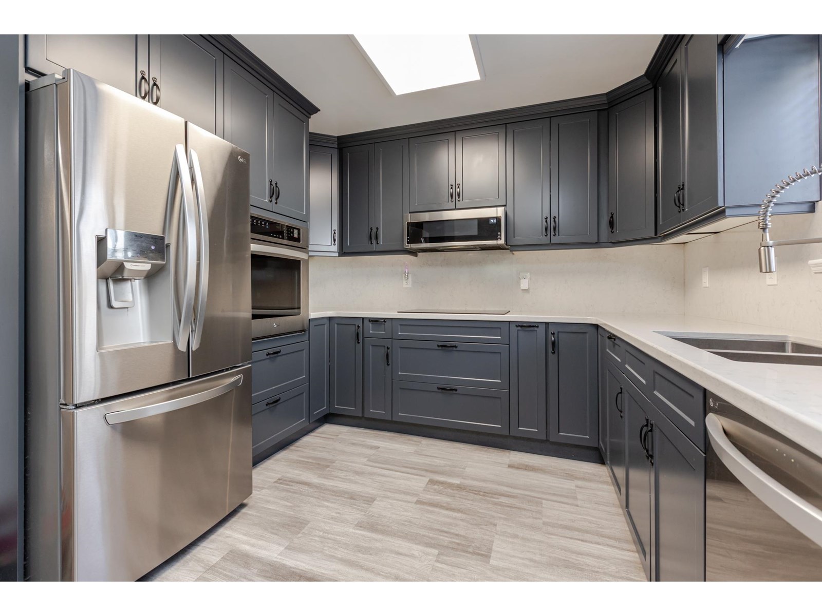 Photo 2 of 6640 133 Street, Surrey BC
