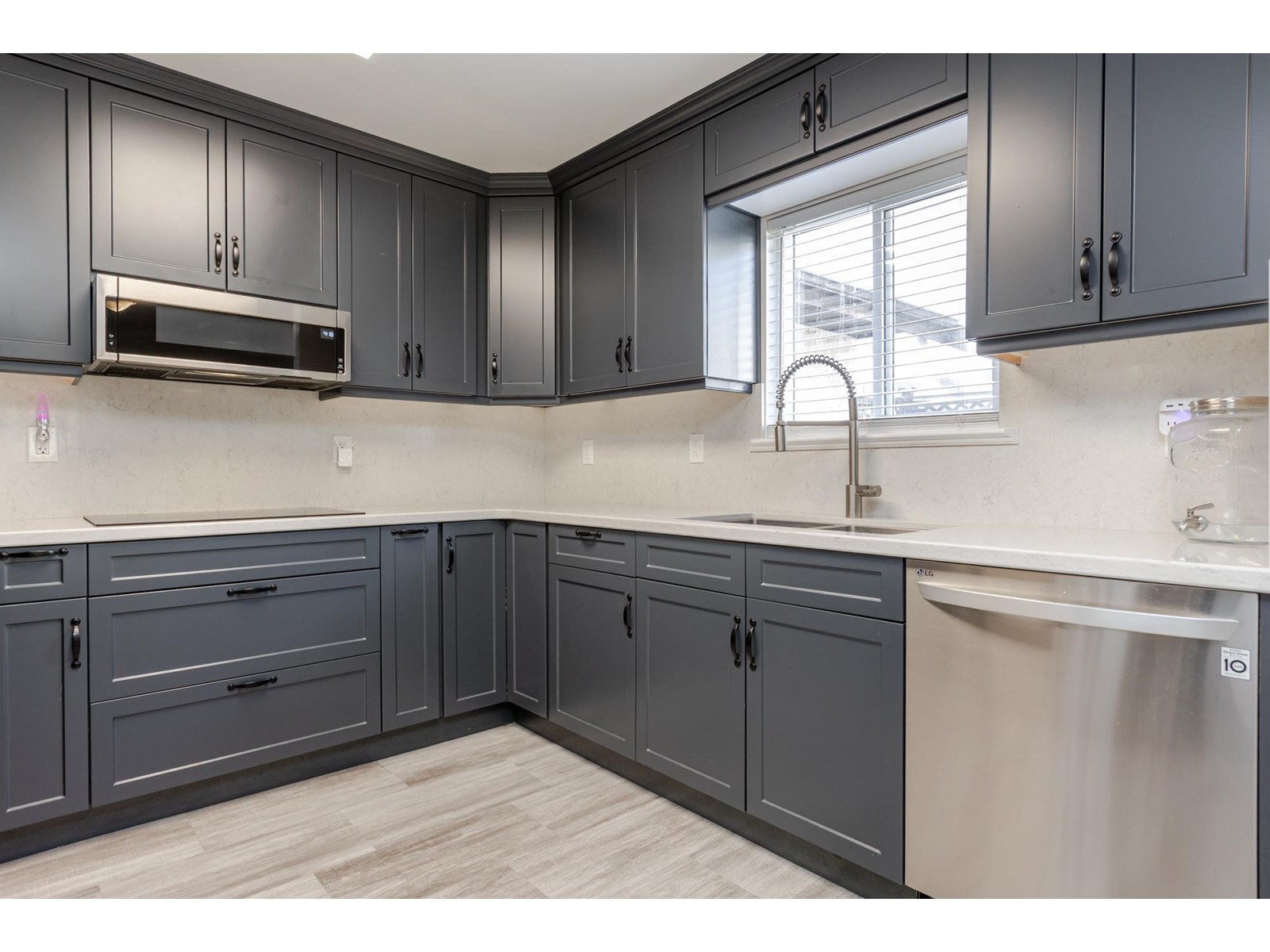 Photo 3 of 6640 133 Street, Surrey BC