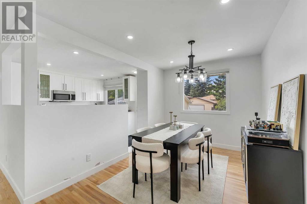 Single Family House Bi-level for Sale in  Hunterquay Way NW Huntington Hills Calgary 