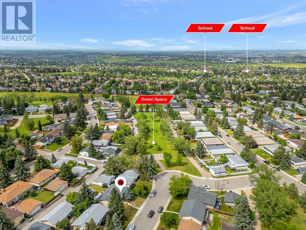 Single Family House Bi-level for Sale in  Hunterquay Way NW Huntington Hills Calgary 