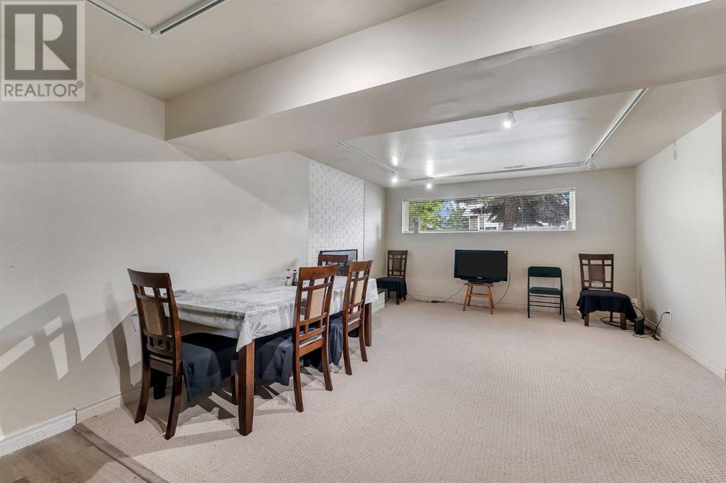 Single Family House Bi-level for Sale in  Hunterquay Way NW Huntington Hills Calgary 