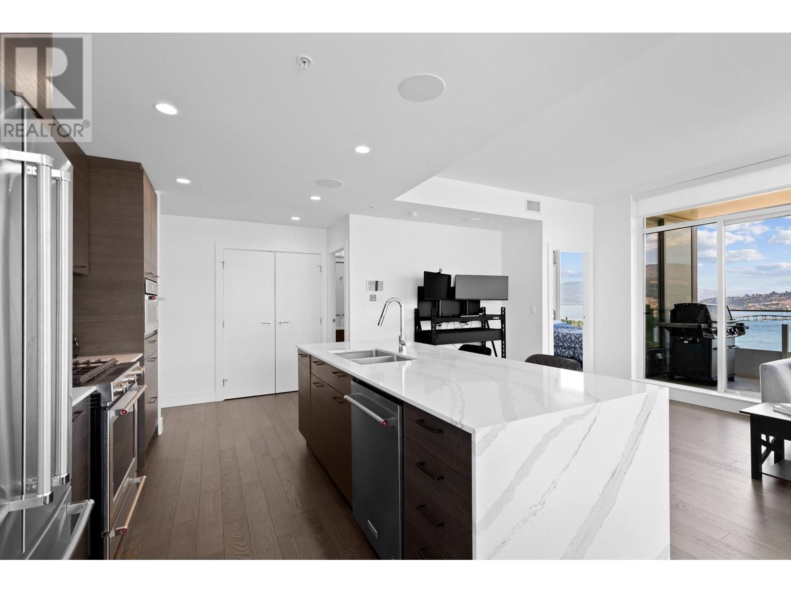 2805 1191 Sunset Drive, Kelowna