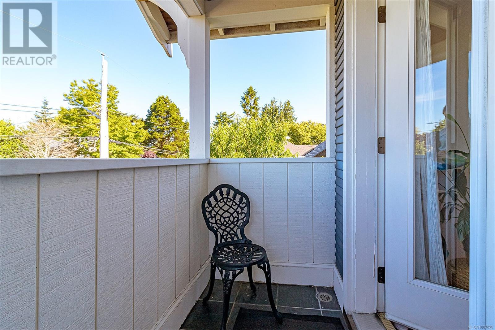 Photo 21 of 9625 Seventh St, Sidney BC