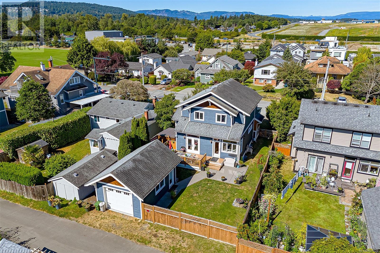 Photo 38 of 9625 Seventh St, Sidney BC