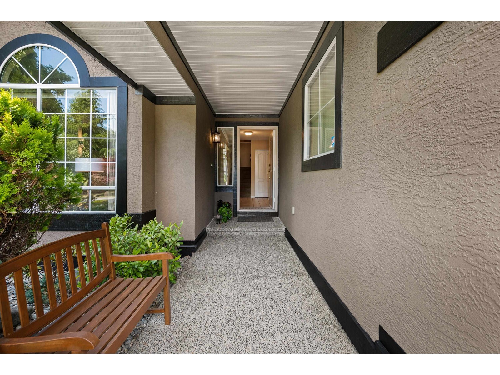 Photo 12 of 10931 161 A Street, Surrey BC