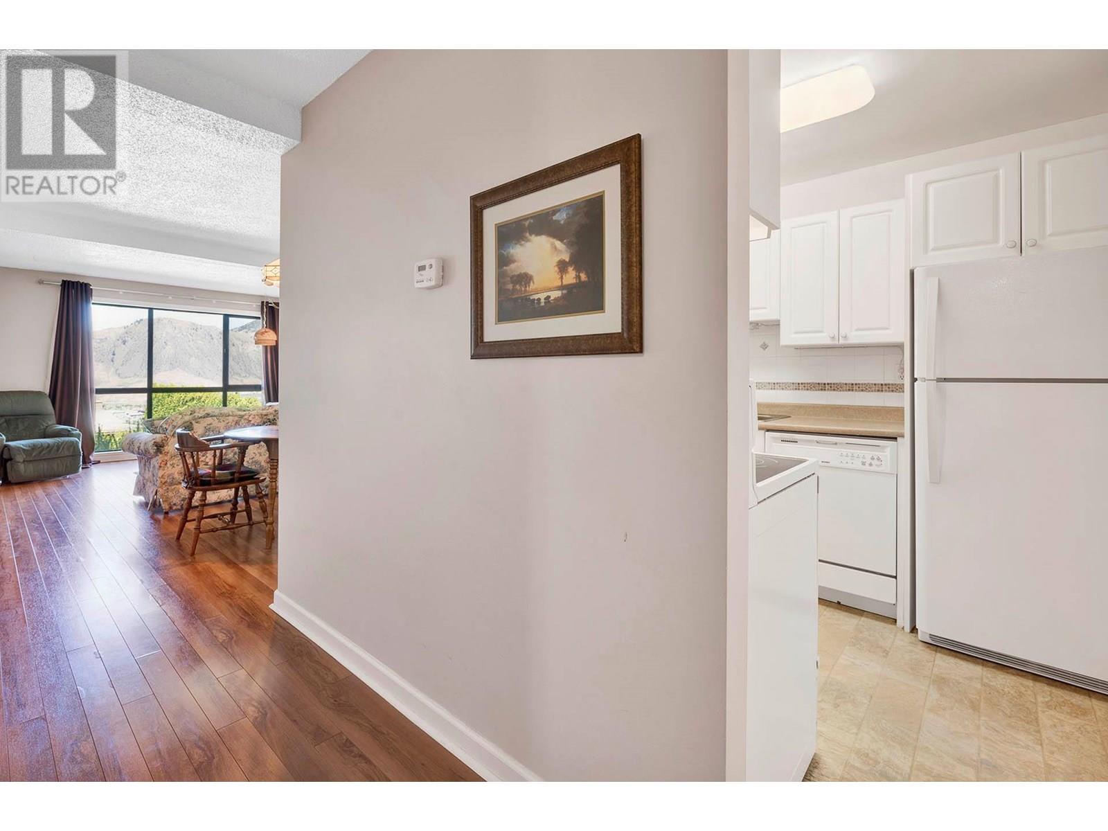 #13 137 MCGILL ROAD - 8