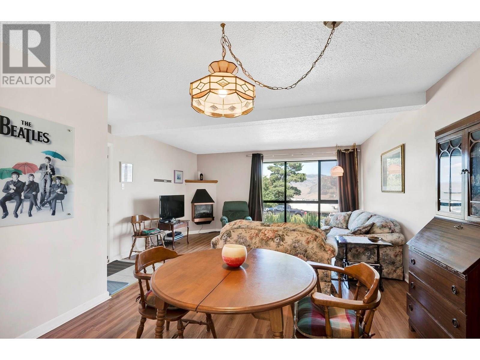 #13 137 MCGILL ROAD - 7
