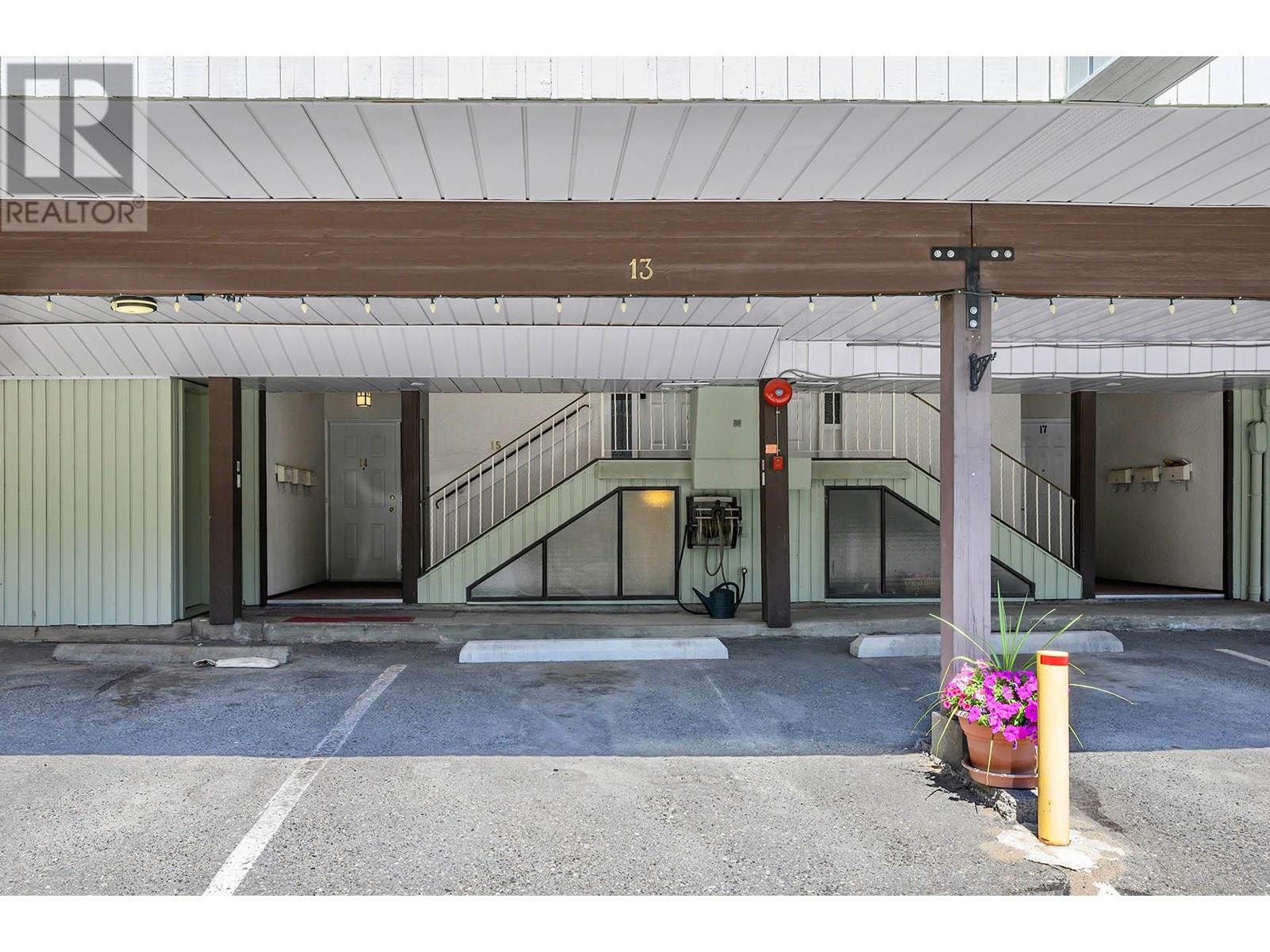 #13 137 MCGILL ROAD - 39