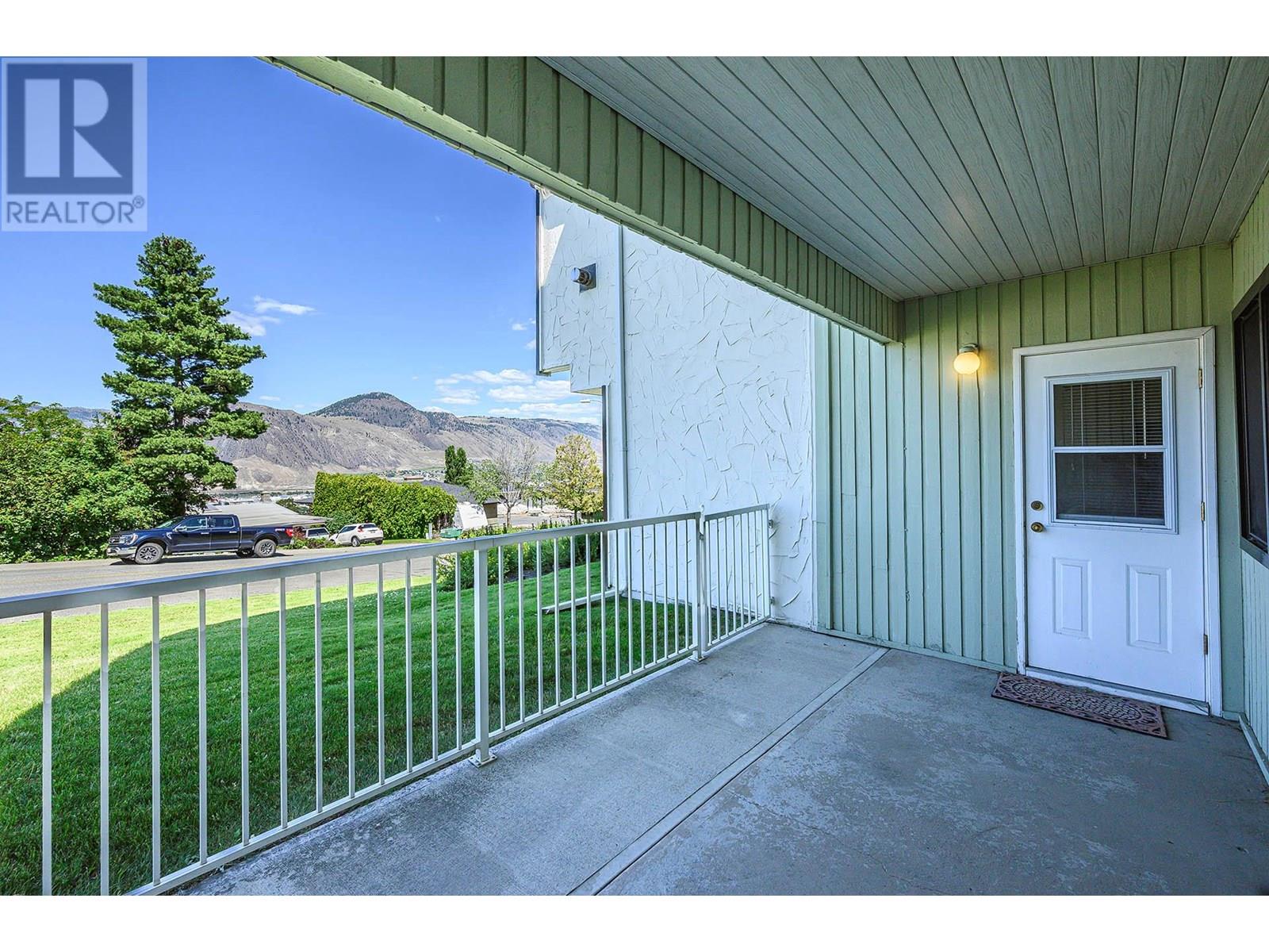 #13 137 MCGILL ROAD - 36