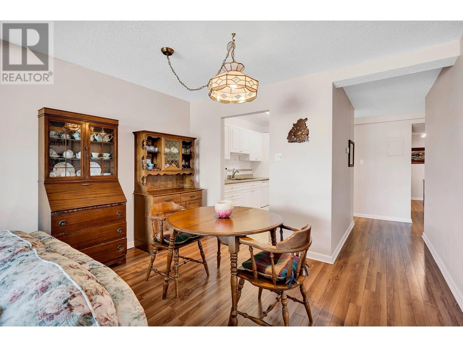 #13 137 MCGILL ROAD - 9
