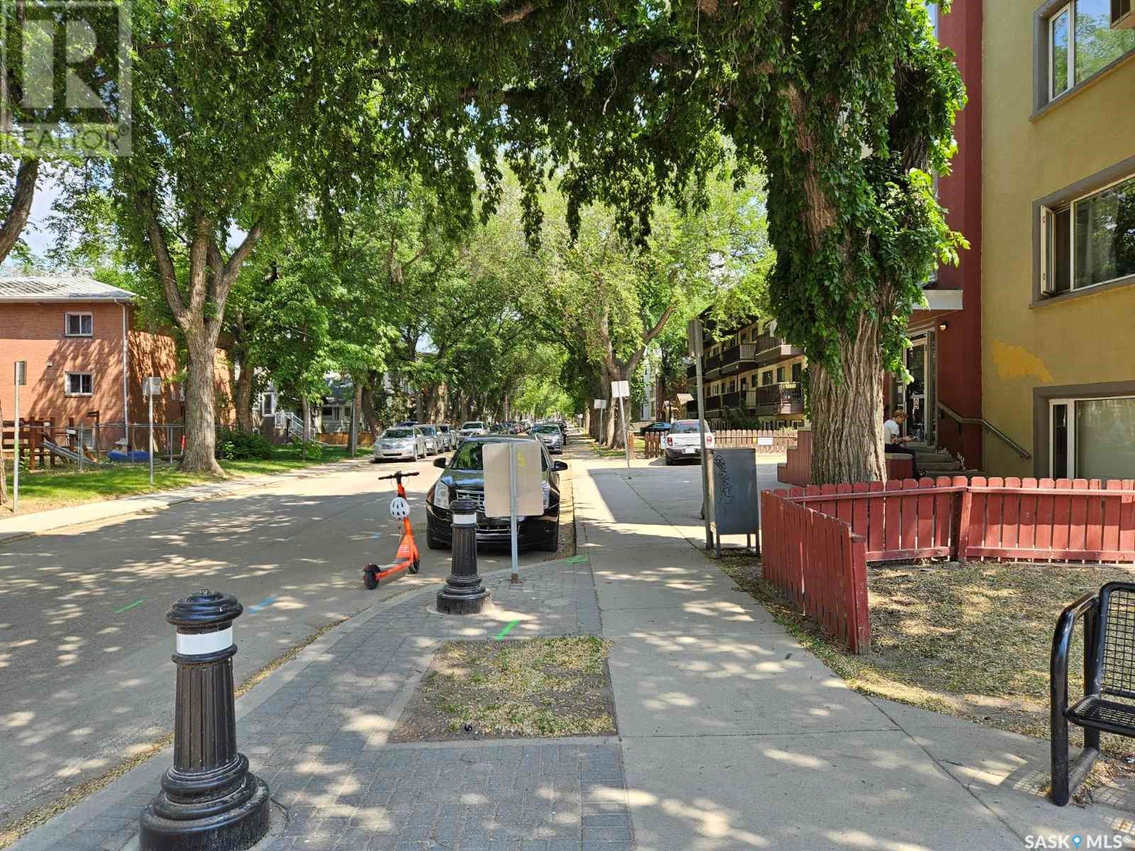Photo 2 of 19 400 4th Avenue N, Saskatoon SK