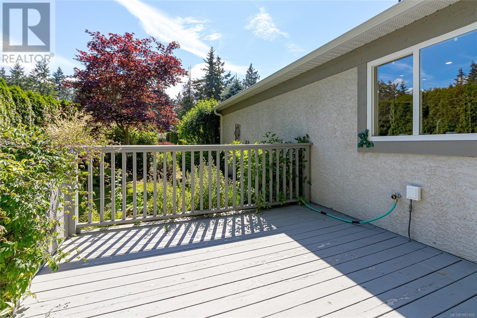 Photo 20 of 677 Windward Way, Qualicum Beach BC