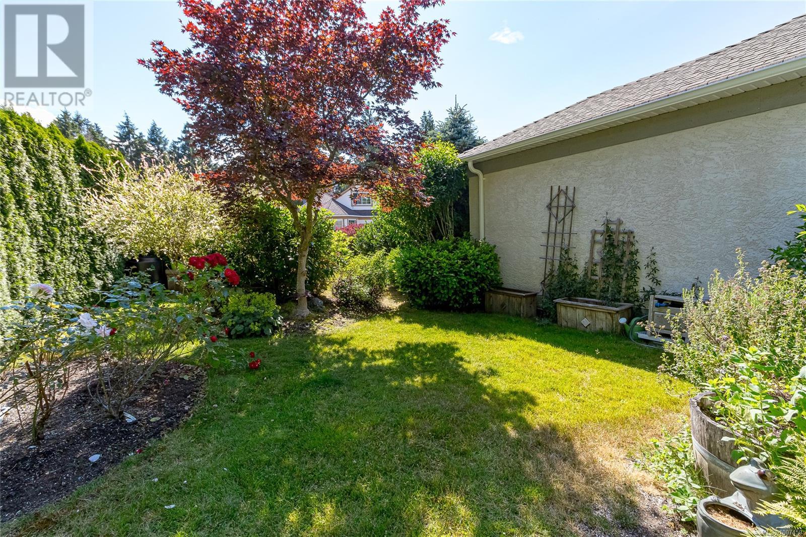 Photo 36 of 677 Windward Way, Qualicum Beach BC