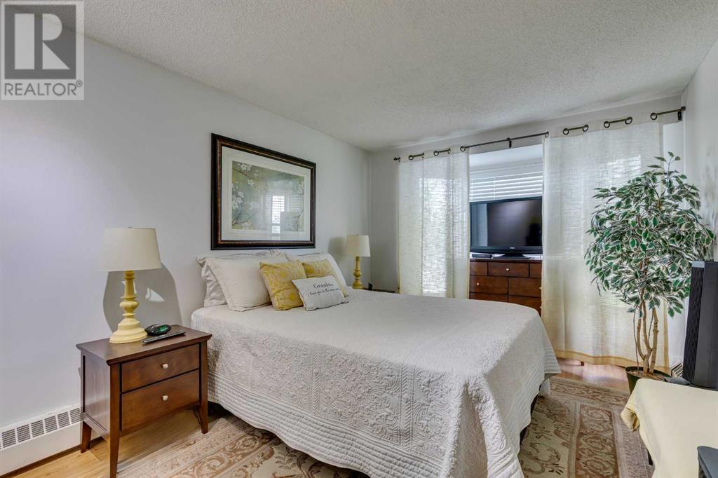 Single Family House for Sale in   Fairmount Drive SE Acadia Calgary 
