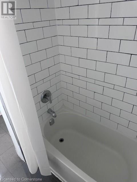 Photo 6 of 2 Grant Boulevard Unit 9, Dundas ON