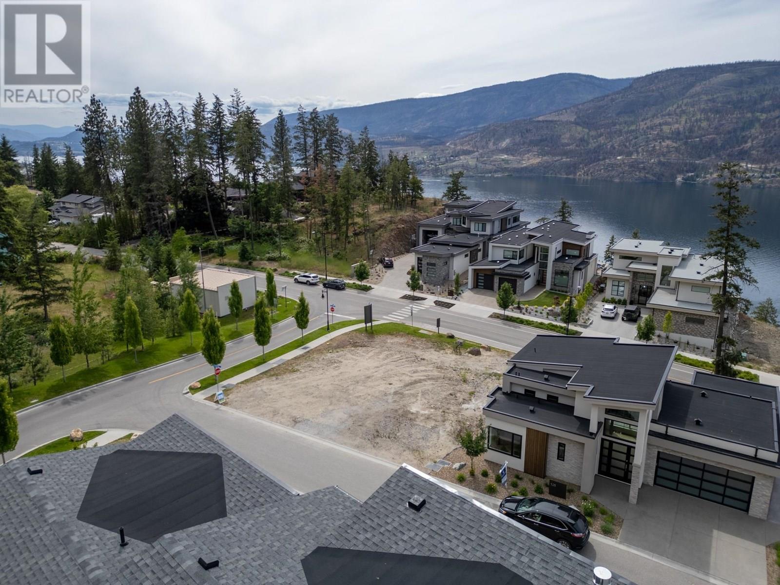  512 Clifton Lane, Kelowna