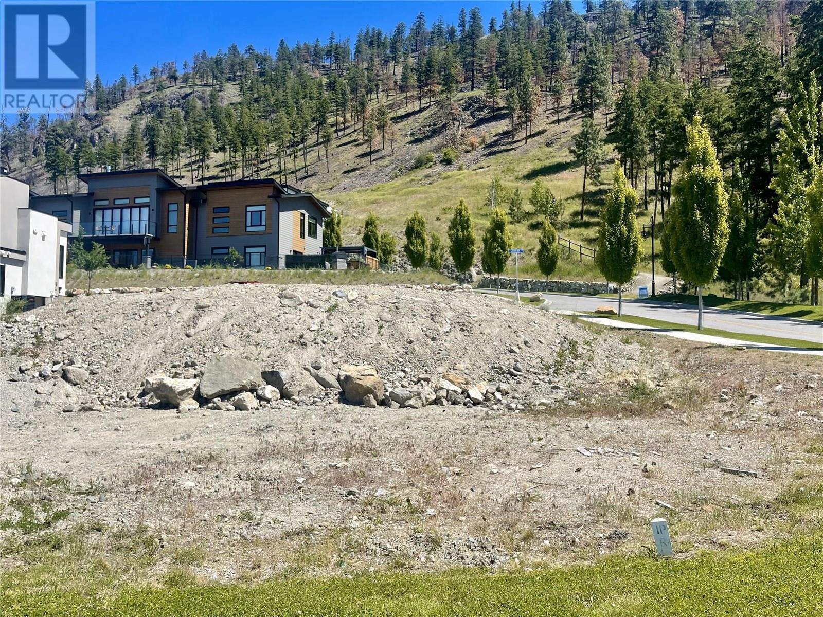  512 Clifton Lane, Kelowna