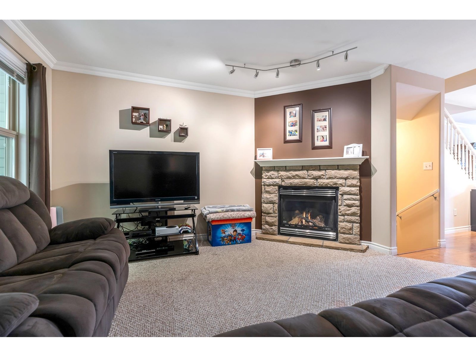 Photo 11 of 19 46858 Russell Road Promontory, Chilliwack BC