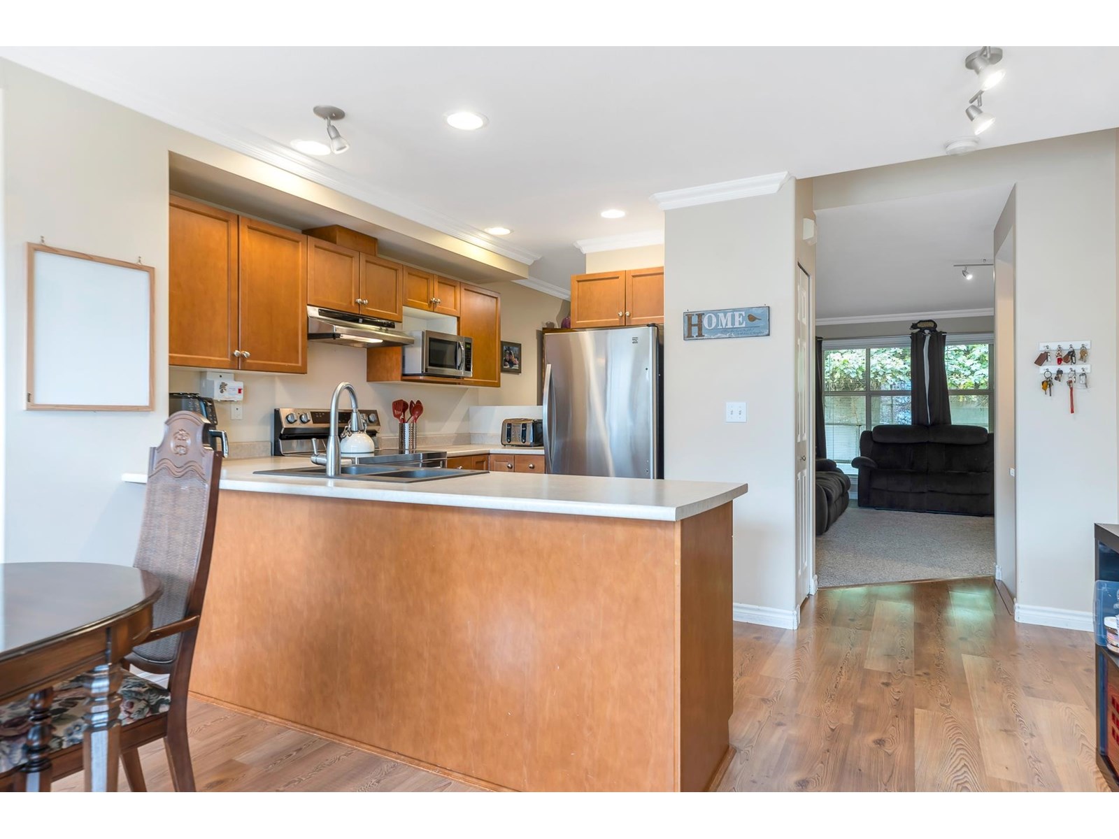 Photo 8 of 19 46858 Russell Road Promontory, Chilliwack BC