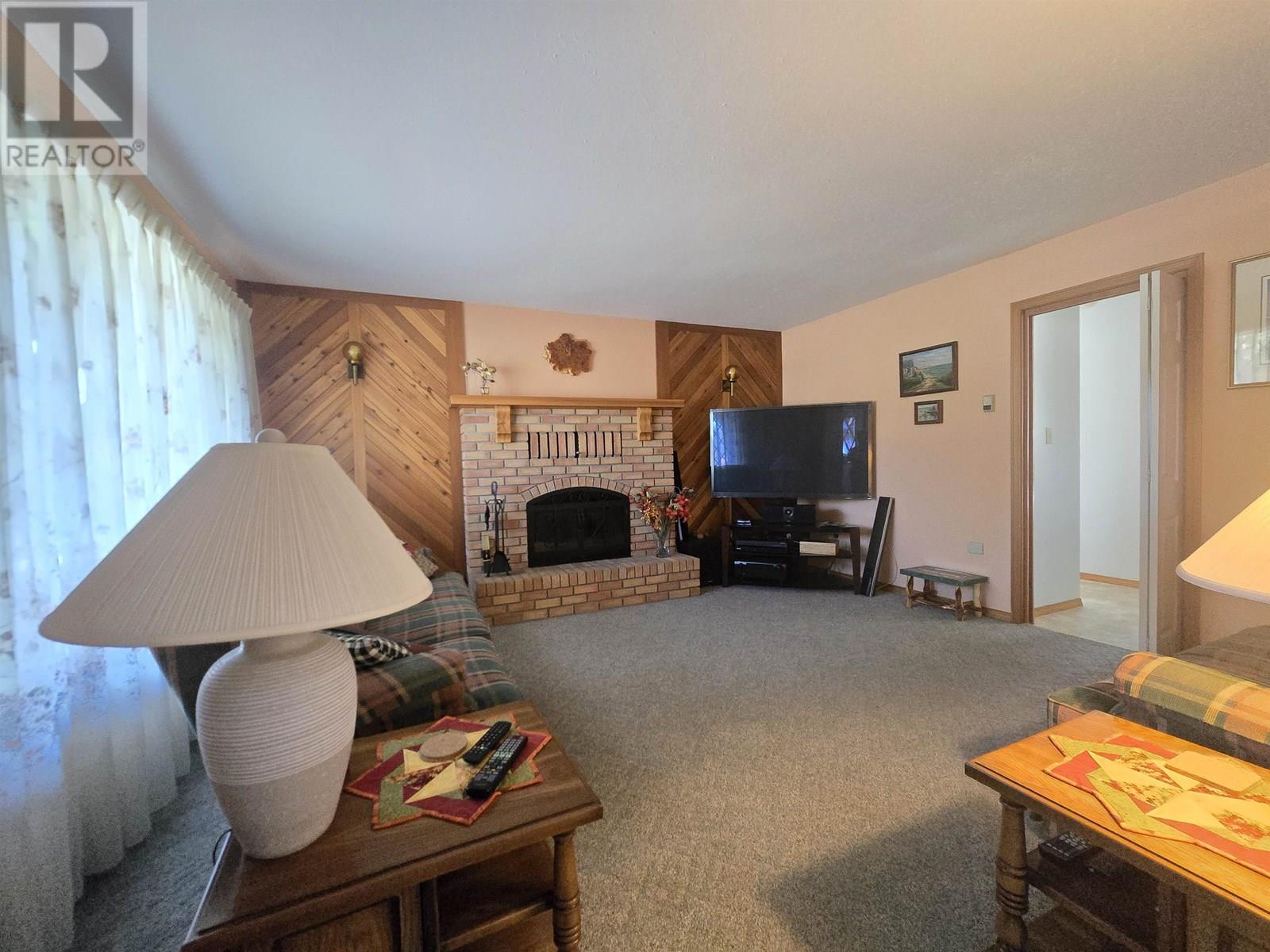 1233 4TH AVENUE, Valemount