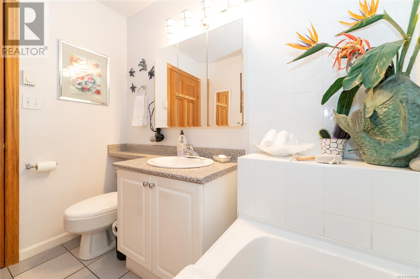 10741 Chemainus Rd, Ladysmith