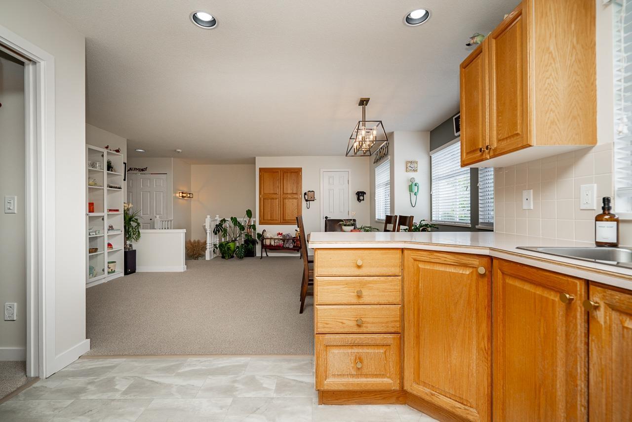 Photo 9 of 270 20391 96 Avenue, Langley BC
