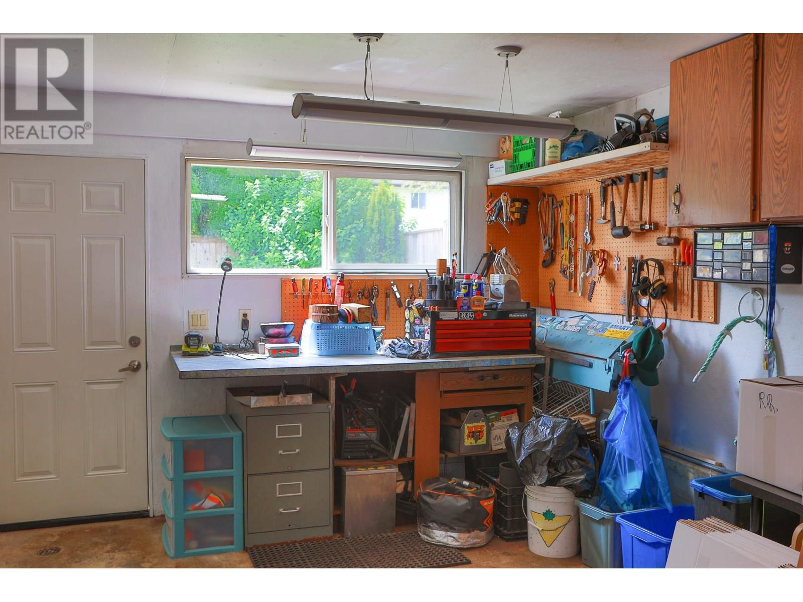 954 LINCOLN AVENUE, Port Coquitlam