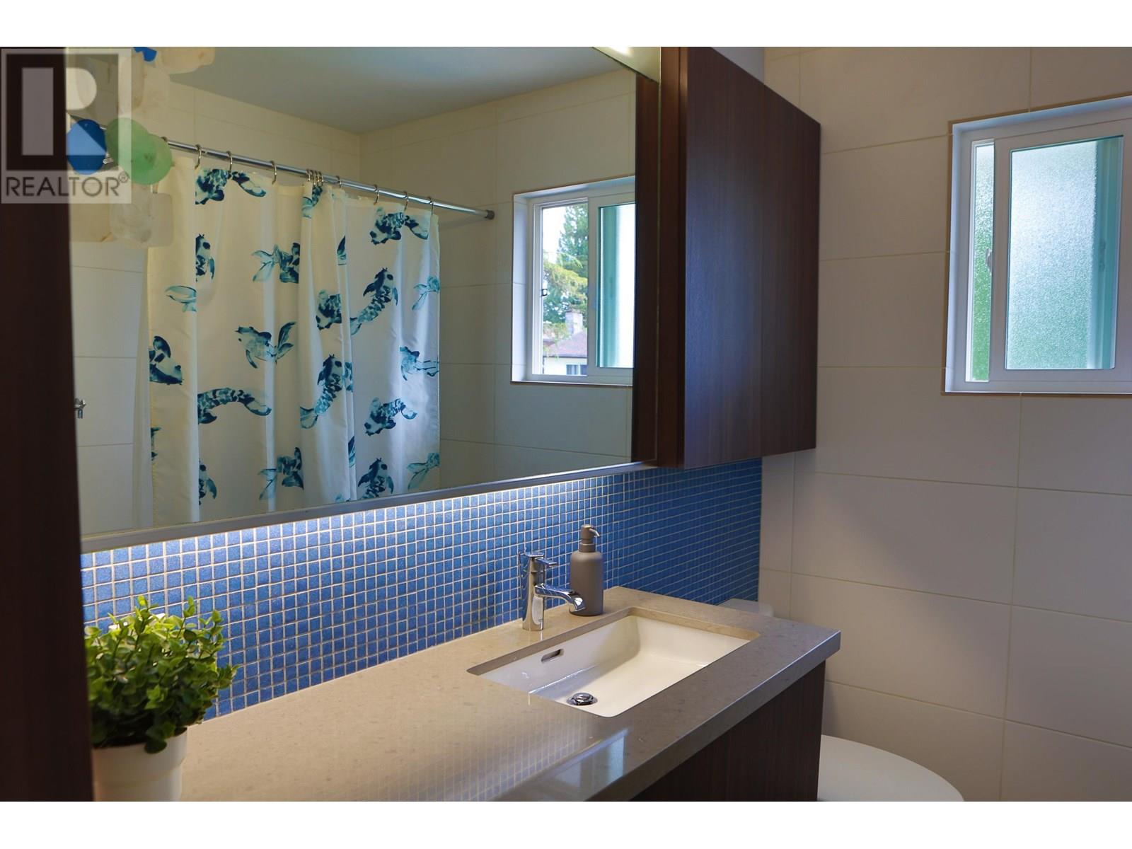 954 LINCOLN AVENUE, Port Coquitlam