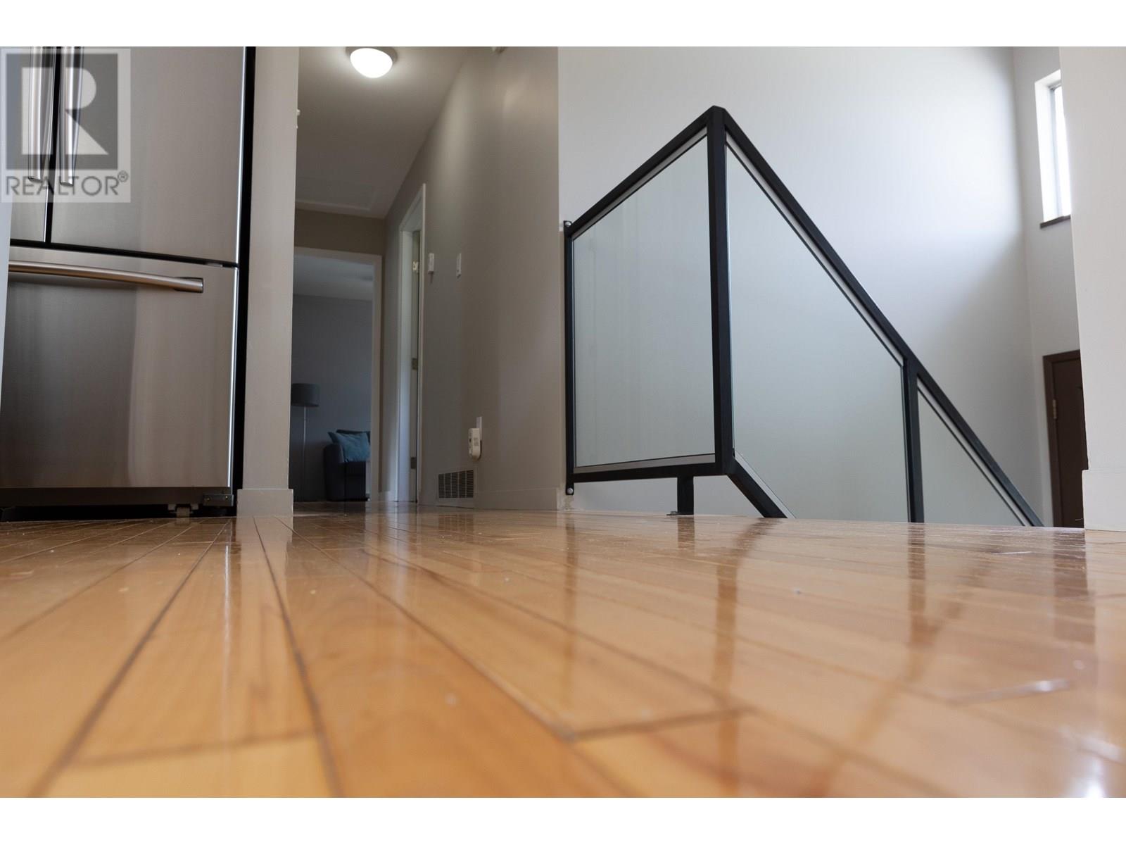 954 LINCOLN AVENUE, Port Coquitlam