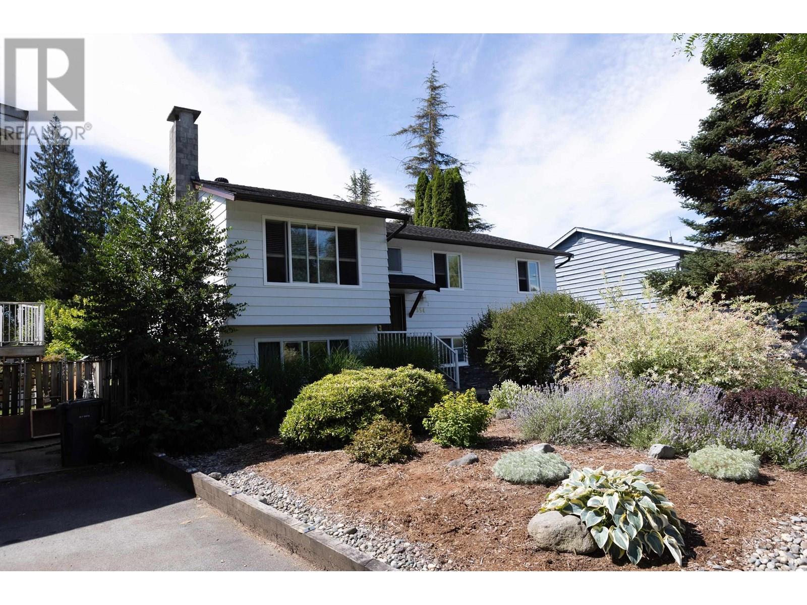 954 LINCOLN AVENUE, Port Coquitlam