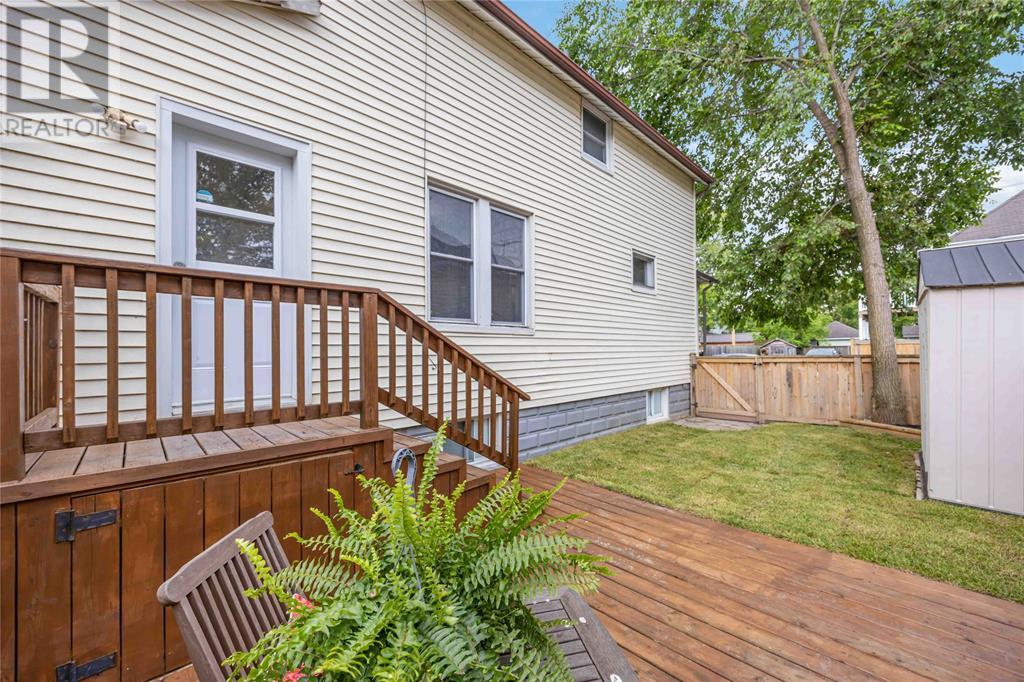 Photo 27 of 290 Cromwell Street, Sarnia ON