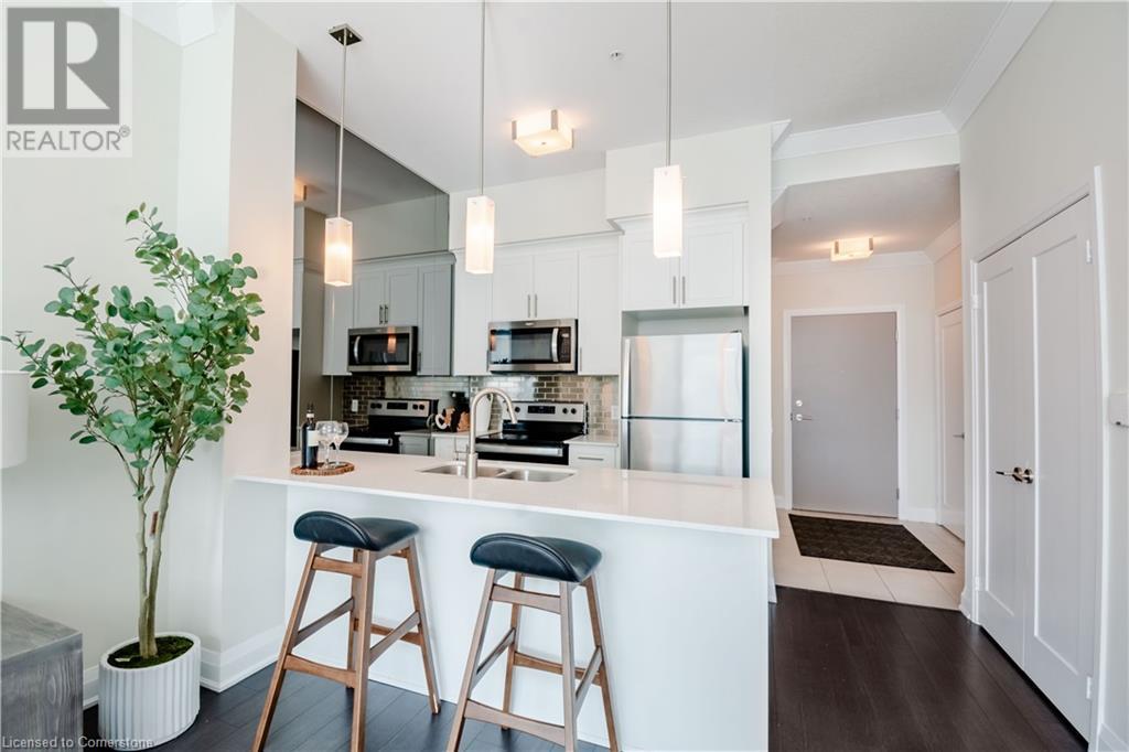 Photo 8 of 16 Concord Place Unit 609, Grimsby ON