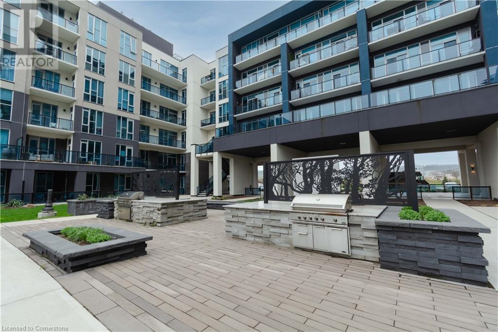 Photo 4 of 16 Concord Place Unit 609, Grimsby ON