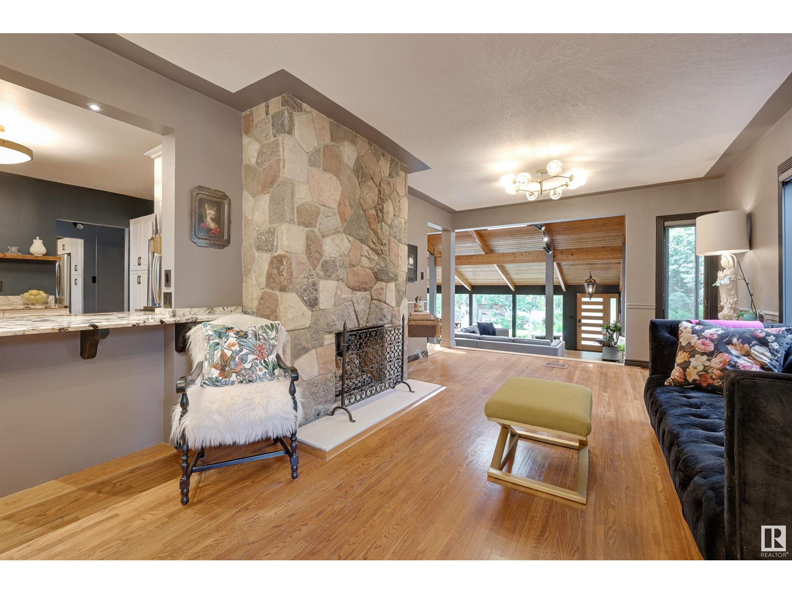 Photo 16 of 14228 Ravine Dr Nw, Edmonton AB