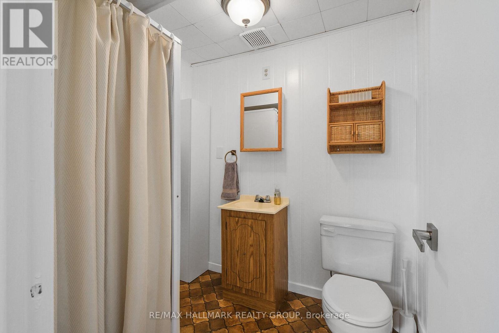 Photo 25 of 175 King Street, Carleton Place ON