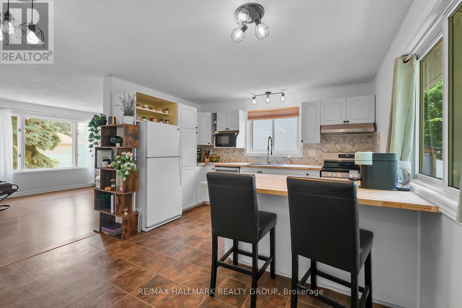Photo 9 of 175 King Street, Carleton Place ON