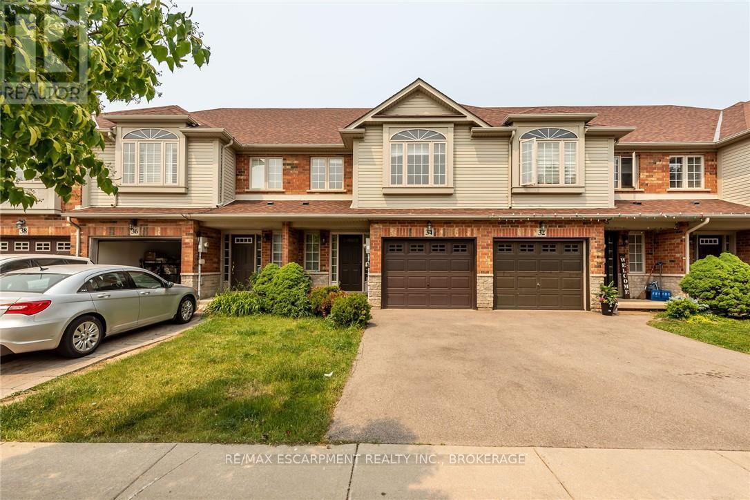 Photo 7 of 34 Elderberry Avenue, Grimsby ON