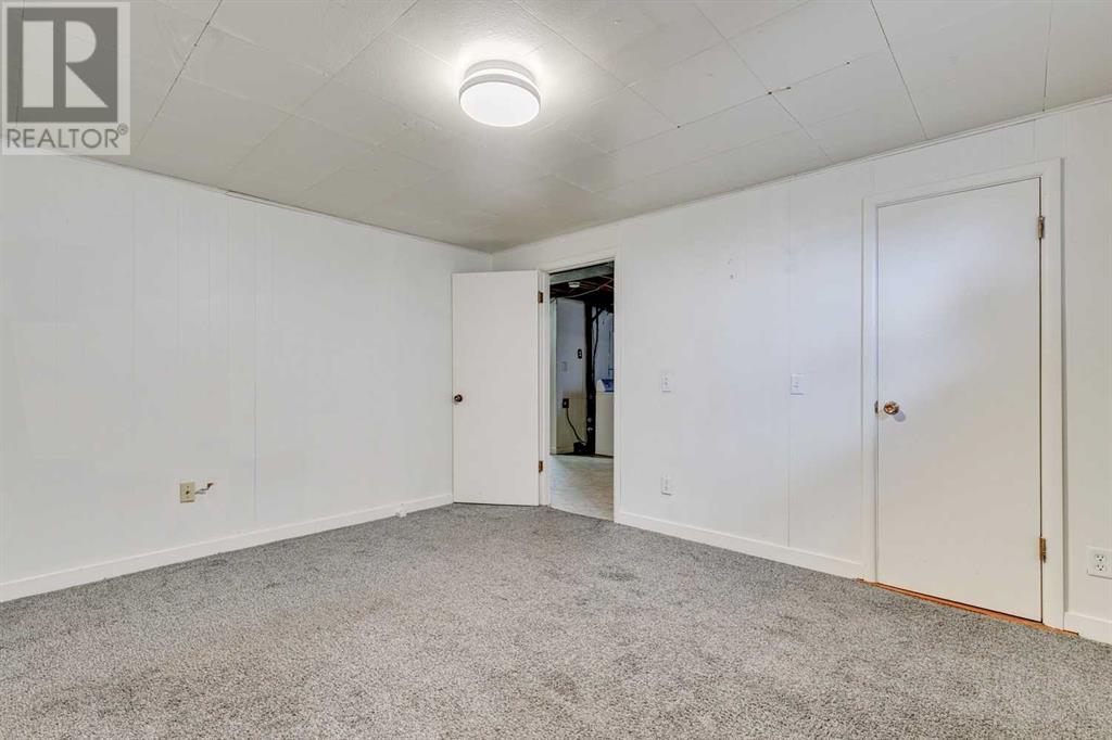 Single Family House Bungalow for Sale in  Mariposa Drive NE Mayland Heights Calgary 