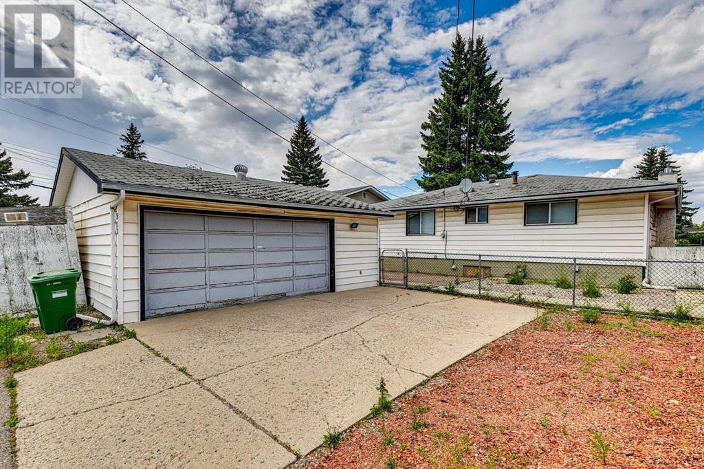 Single Family House Bungalow for Sale in  Mariposa Drive NE Mayland Heights Calgary 