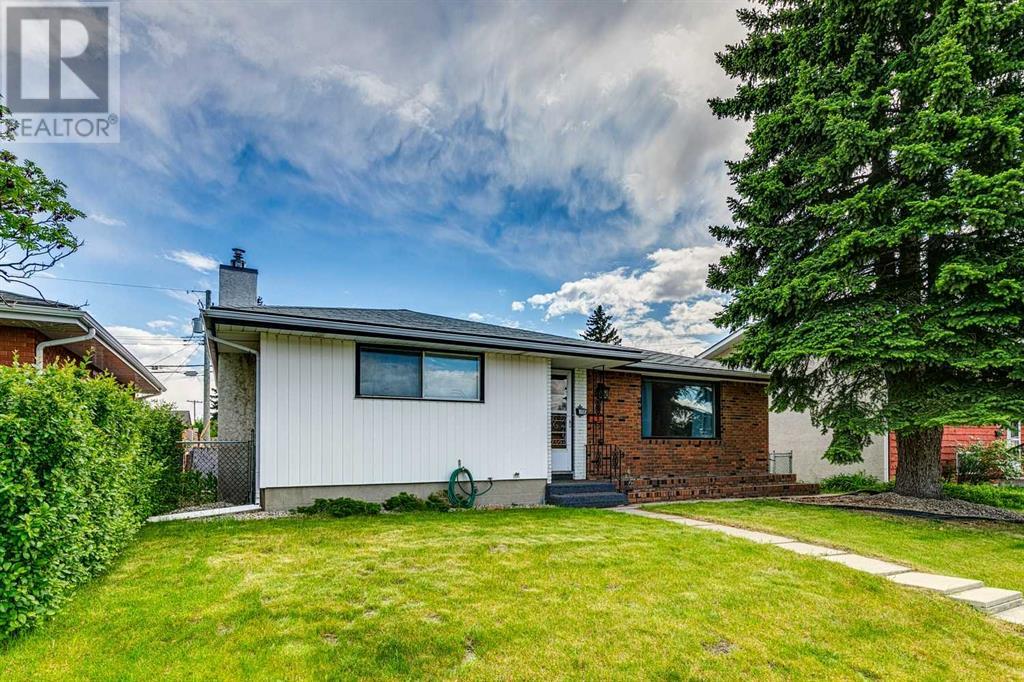 Single Family House Bungalow for Sale in  Mariposa Drive NE Mayland Heights Calgary 