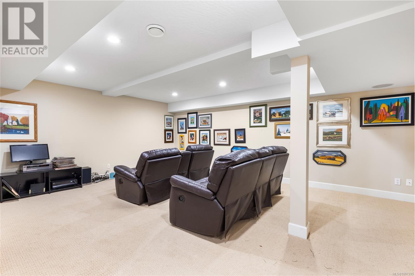 Photo 41 of 4973 La Quinta Pl, Saanich BC