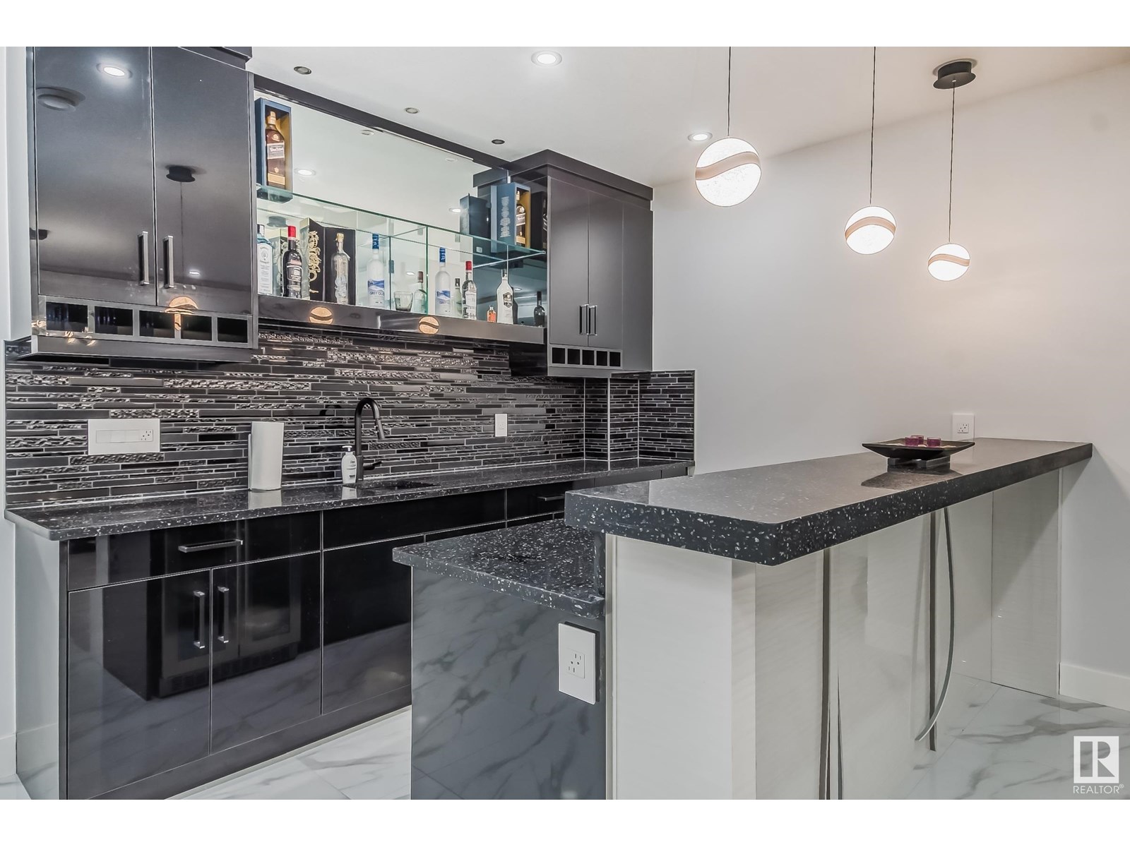 Photo 39 of 1448 25 St Nw, Edmonton AB