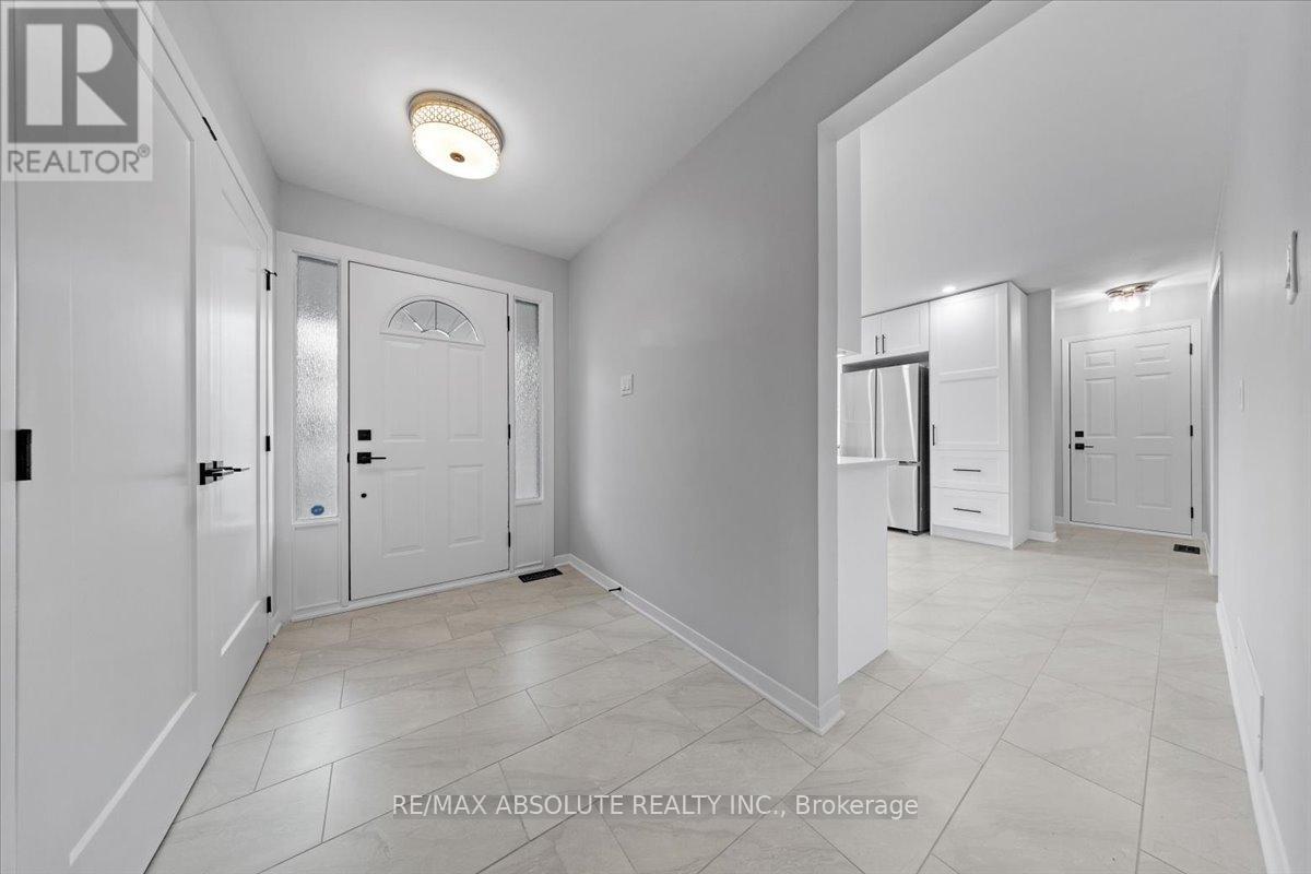 Photo 1 of 36 Beverly Street, Ottawa ON